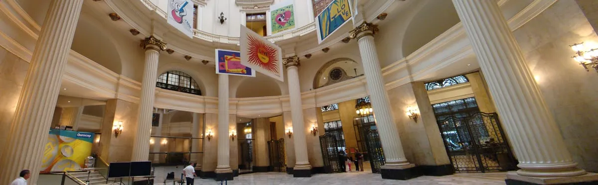 Fachada del Centro Cultural Banco do Brasil, en el Centro de Río