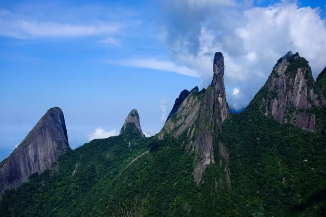 El Dedo de Deus visto desde Teresópolis